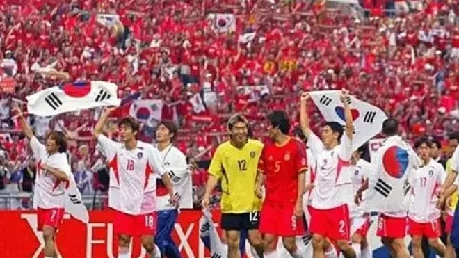 利与金玟哉 利与金玟哉