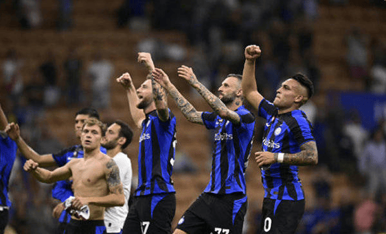 球迷们的万 球迷们的万