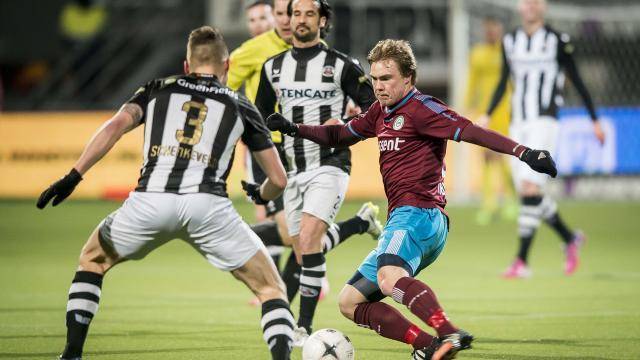 试阵容与对 试阵容与对